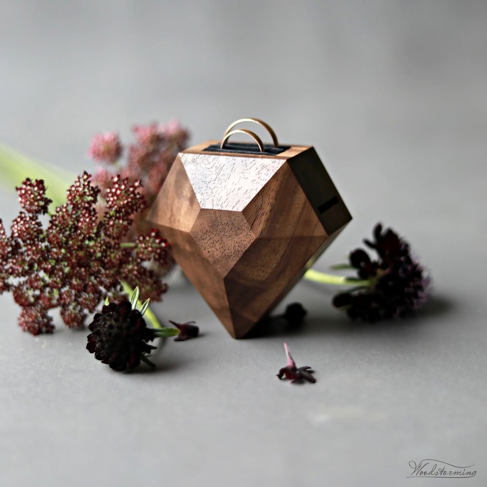 Dual wedding ring box outlet